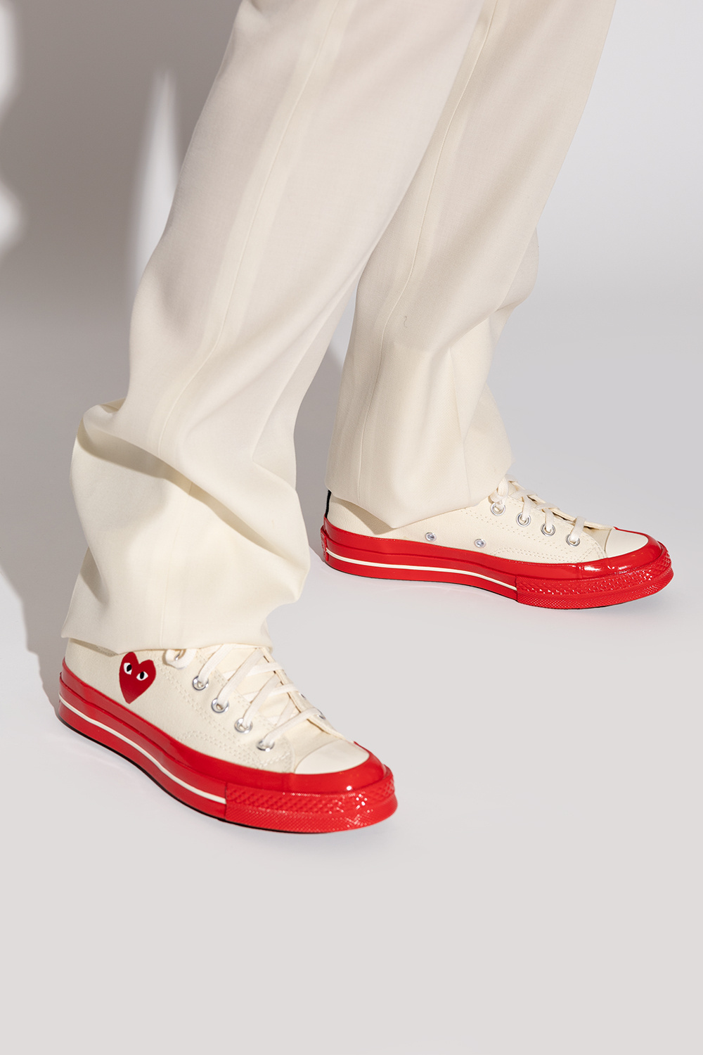 Comme des garcons store converse small heart